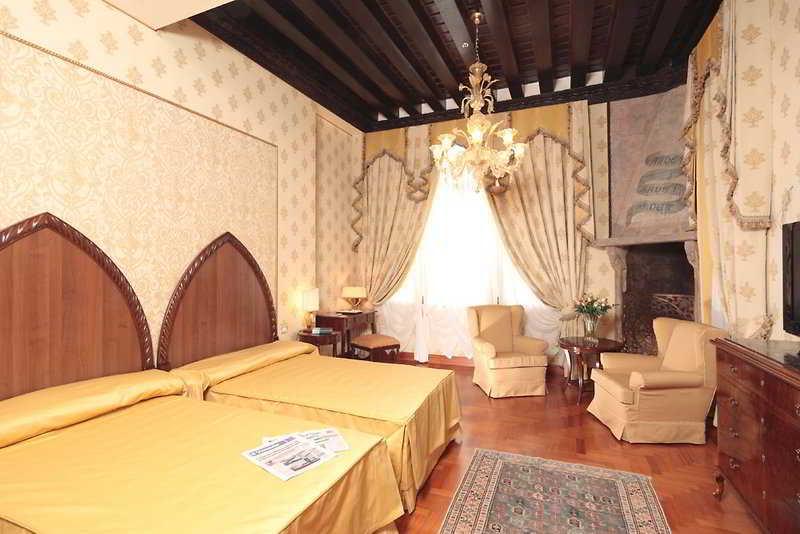 Hotel Palazzo Stern Венеция Номер фото